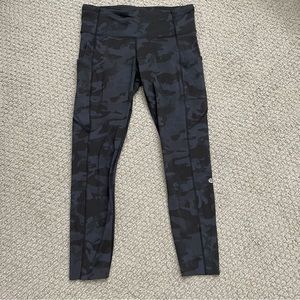 Lululemon Fast and Free Leggings sz 8